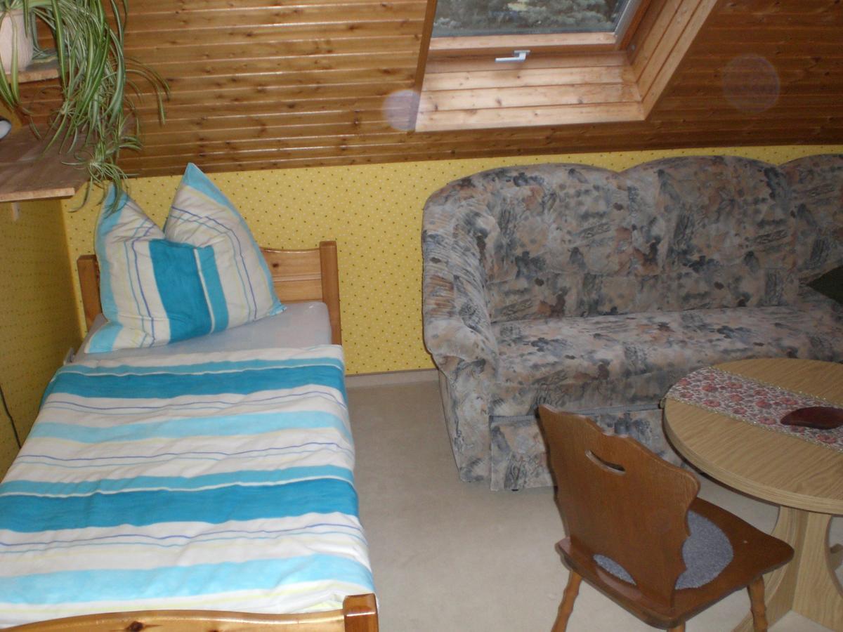 Ferienwohnung Boehm Kranichfeld Rum bild